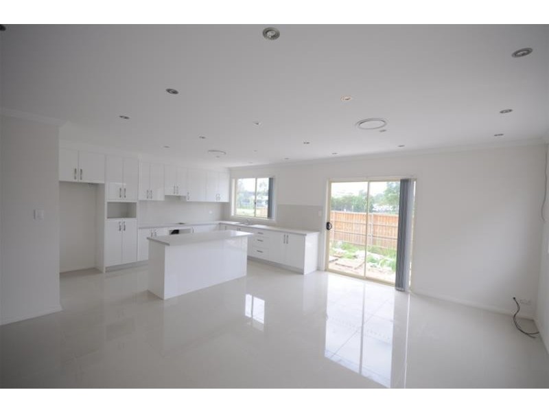 21/7 Altair Place, Hinchinbrook NSW 2168