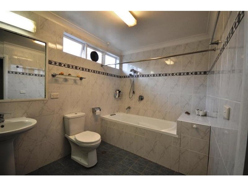 19 Bowden Street, Merrylands West NSW 2160