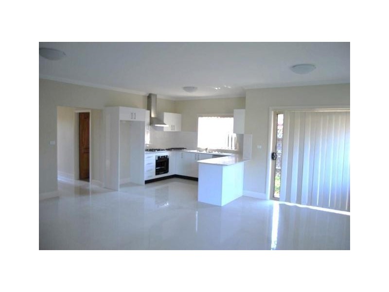 37c Frank Street, Guildford NSW 2161