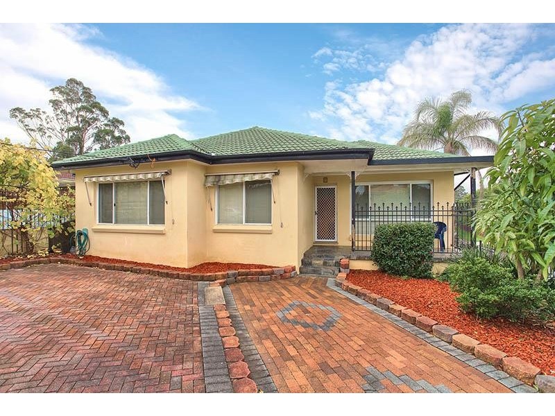 77 Sandra Street, Woodpark NSW 2164