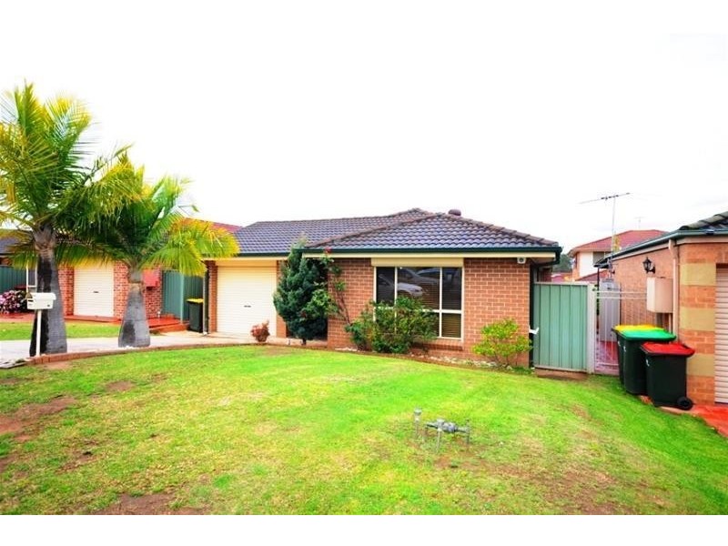 102 Tamworth Crescent, Hoxton Park NSW 2171