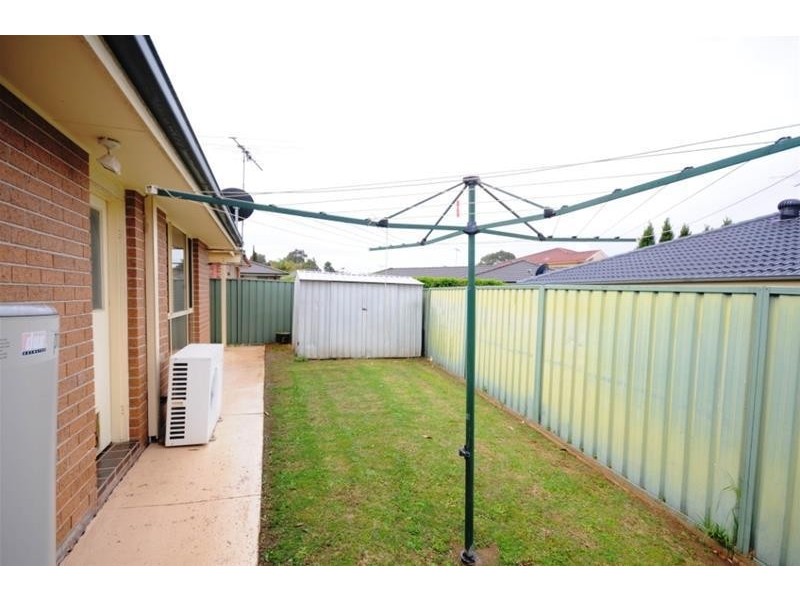 102 Tamworth Crescent, Hoxton Park NSW 2171