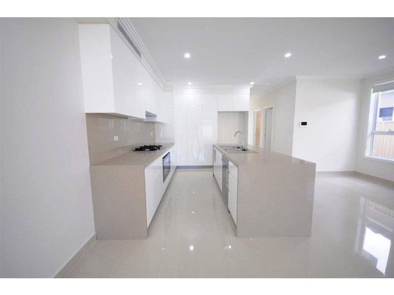 8 Dixmude Street, Granville NSW 2142