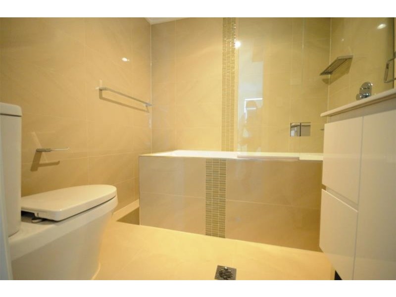 8 Dixmude Street, Granville NSW 2142