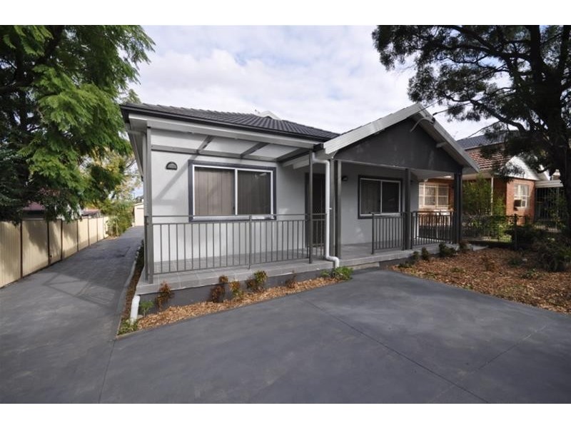 2 Malvern Avenue, Merrylands NSW 2160