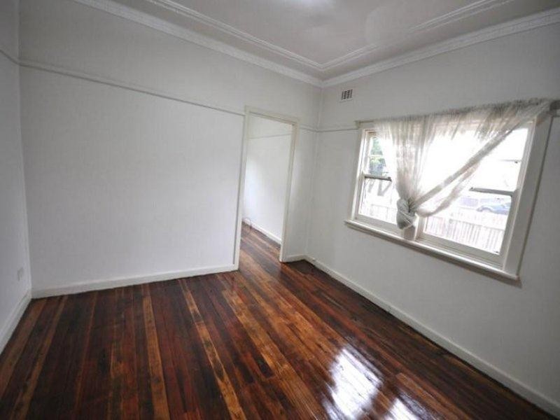 9 Fowler Road, Merrylands NSW 2160