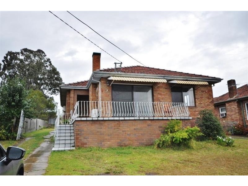 8 Friend Street, Merrylands NSW 2160