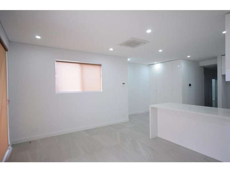 27 Villiers Street, Merrylands NSW 2160