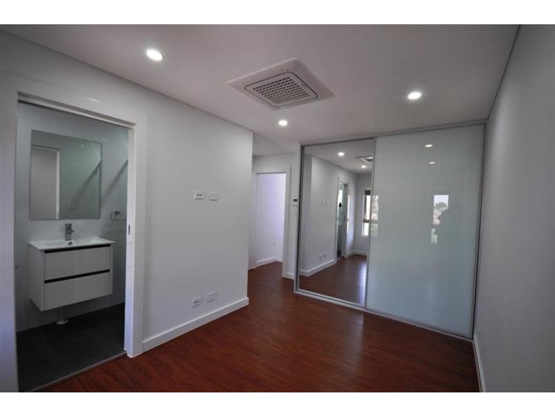 27 Villiers Street, Merrylands NSW 2160