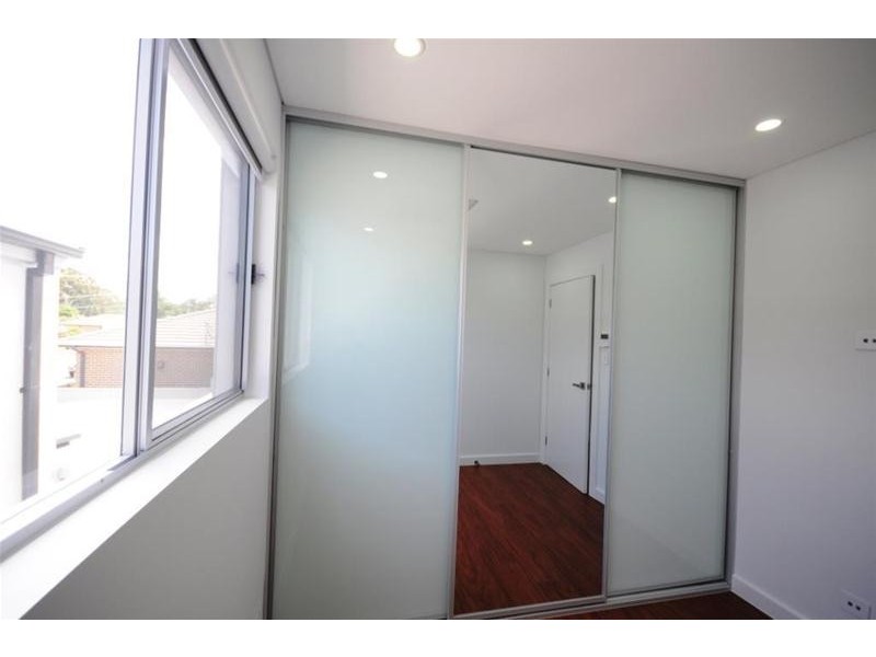 27 Villiers Street, Merrylands NSW 2160