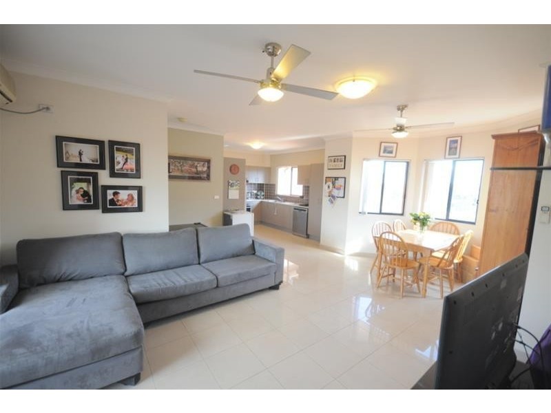 28/10-12 Wingello Street, Guildford NSW 2161