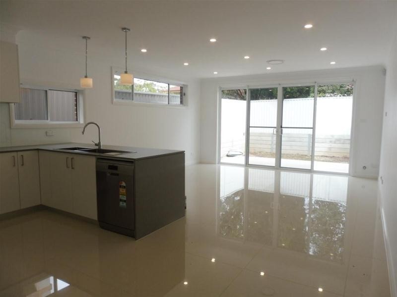 10 Barcom Street, Merrylands NSW 2160