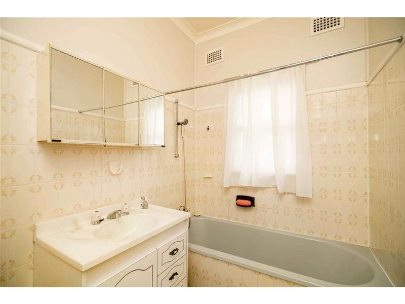 4 Mark Street, Merrylands NSW 2160