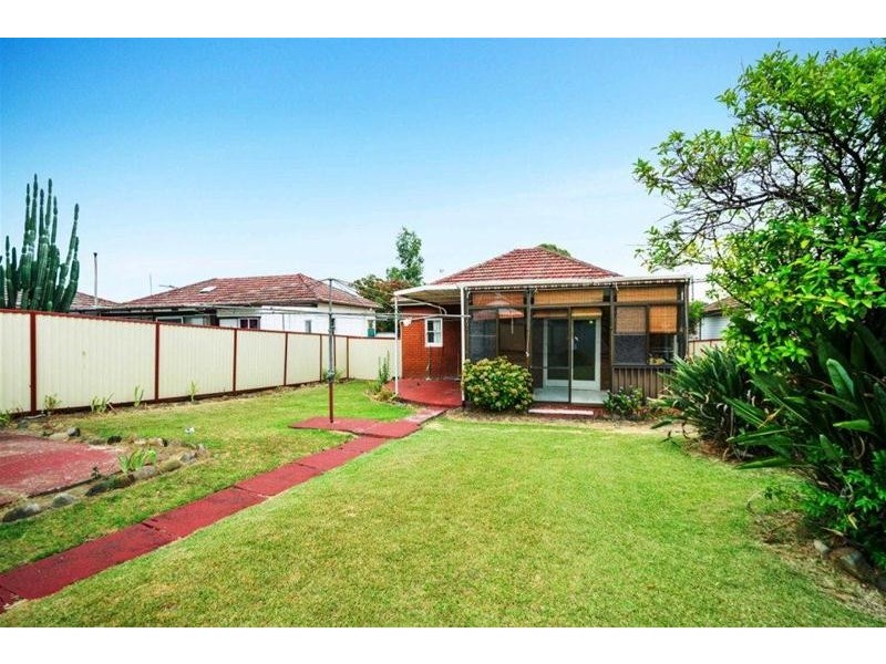 4 Mark Street, Merrylands NSW 2160