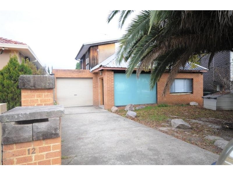 12 Robertson Street, Guildford NSW 2161
