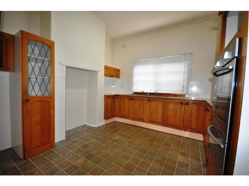 49 Woodville Road, Granville NSW 2142