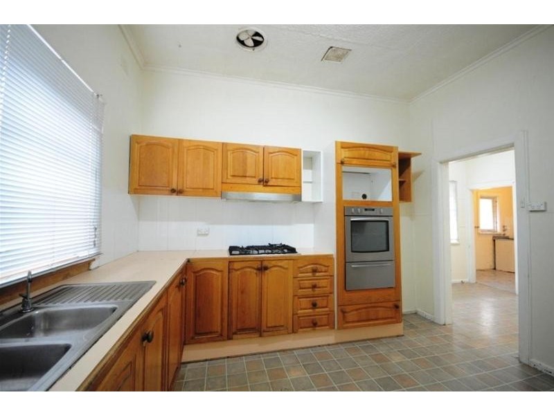 49 Woodville Road, Granville NSW 2142