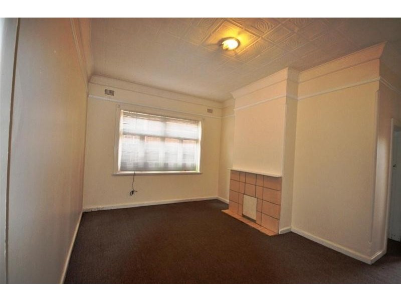 49 Woodville Road, Granville NSW 2142