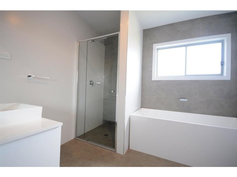 4 Warnock Street, Guildford NSW 2161