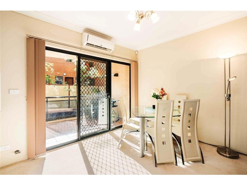 2/7-9 Torrens Street, Merrylands NSW 2160