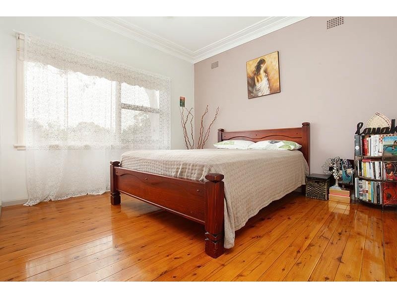 82 Bombala Street, Pendle Hill NSW 2145