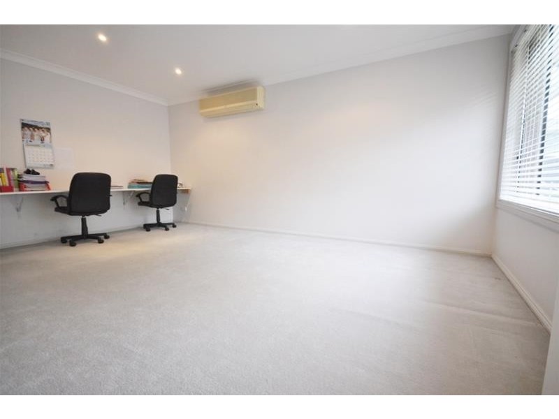 10 Russell Avenue, Winston Hills NSW 2153