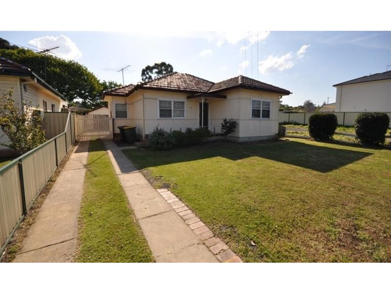 83 Military Road, Guildford NSW 2161