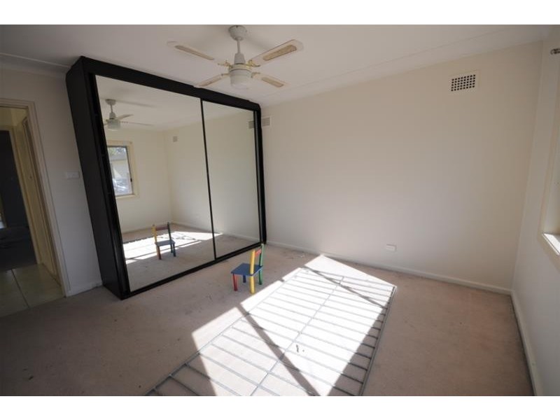 13 Lucerne Street, South Wentworthville NSW 2145