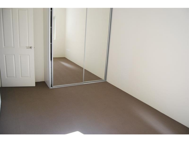 18/136 Bridge Road, Westmead NSW 2145