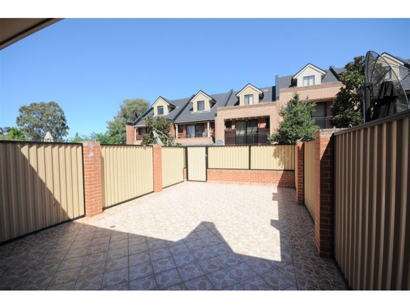 3/24-28 Cleone Street, Guildford NSW 2161