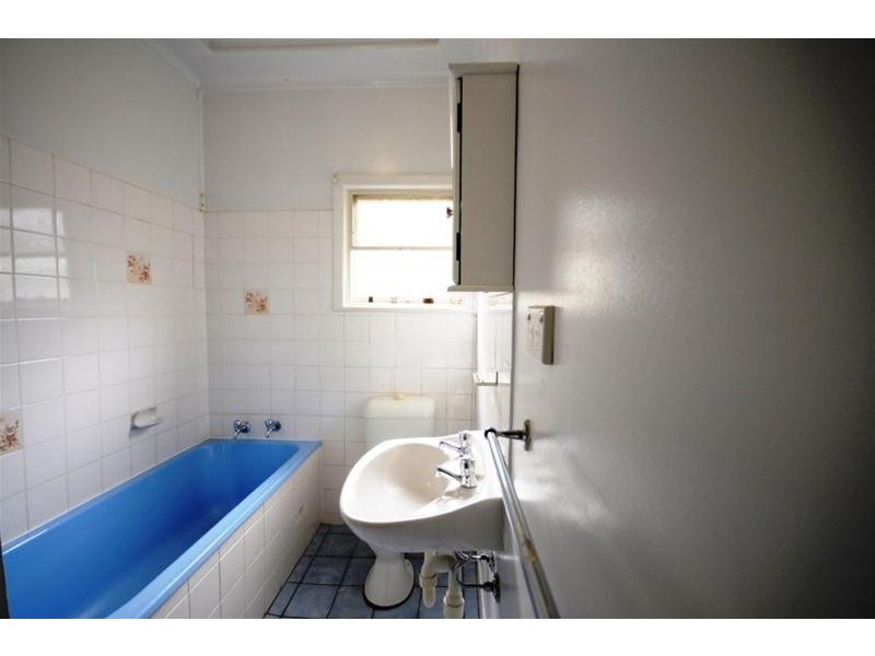 14 Newton Street, Guildford NSW 2161