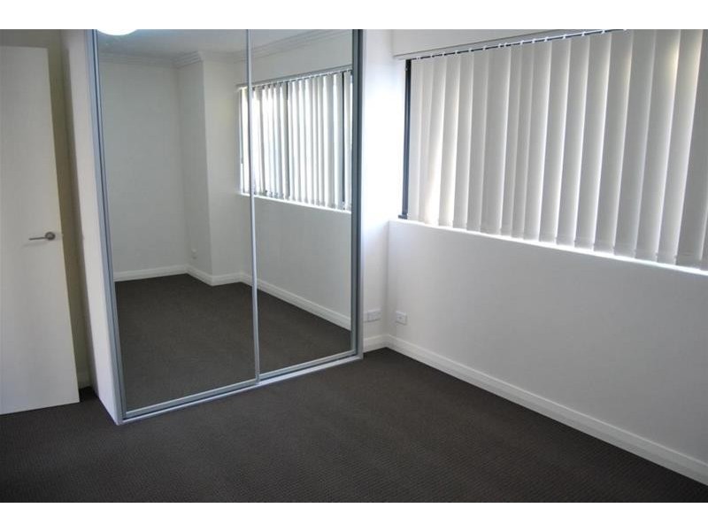 2/138 Railway Street, Granville NSW 2142