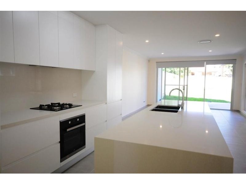 15 Pearson Street, South Wentworthville NSW 2145