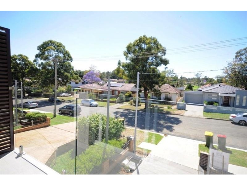 15 Pearson Street, South Wentworthville NSW 2145