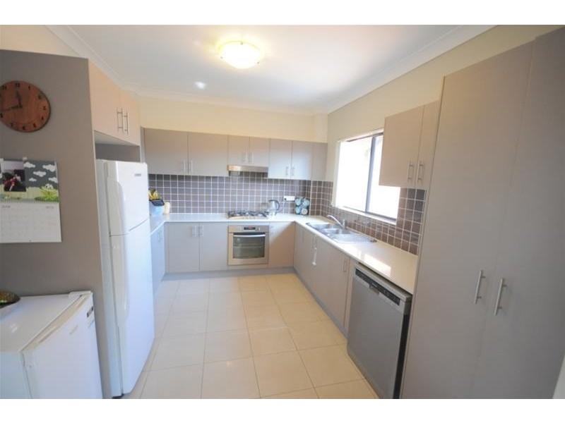 28/10-12 wingello Street, Guildford NSW 2161