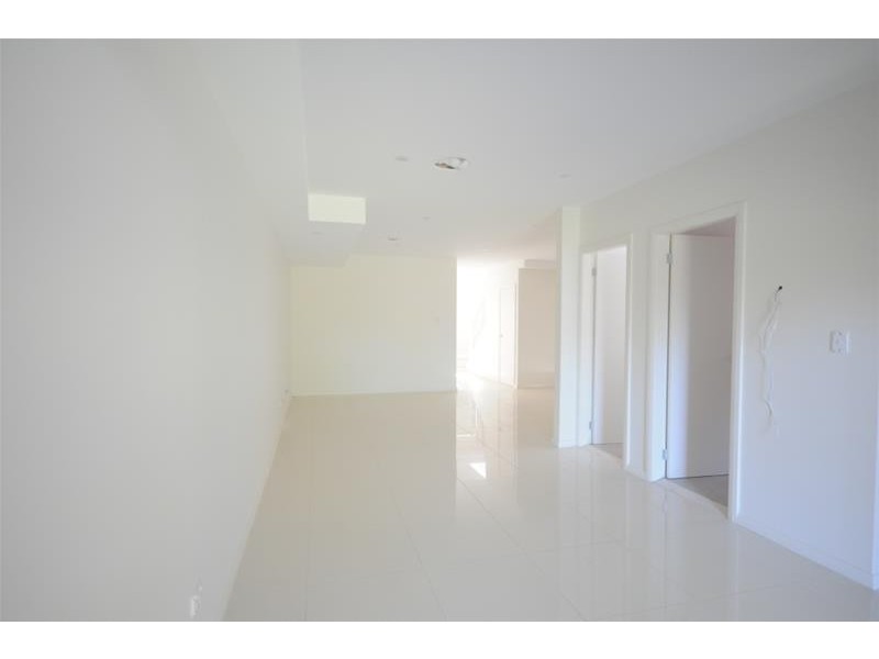 2/8 Mills Street, Merrylands NSW 2160