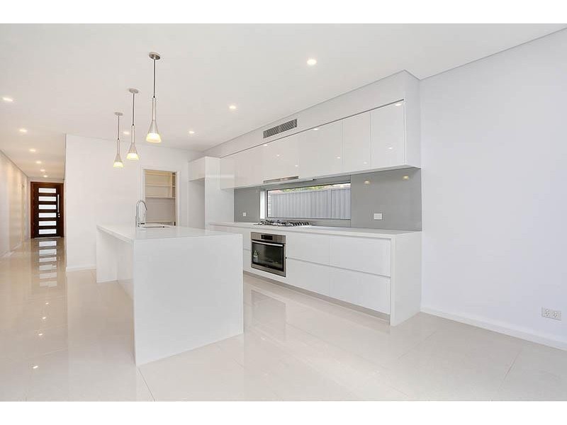 2 Alderney Road, Merrylands NSW 2160