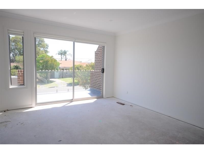 1/8 Mills Street, Merrylands NSW 2160