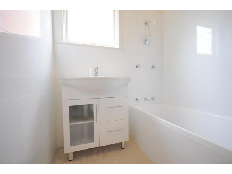 13 Lewis Street, South Wentworthville NSW 2145