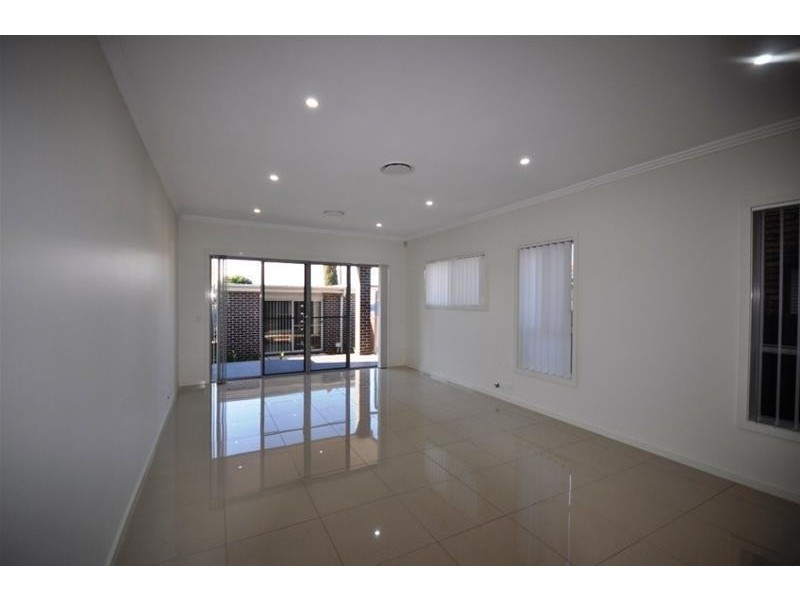 5 Queen Street, Guildford NSW 2161