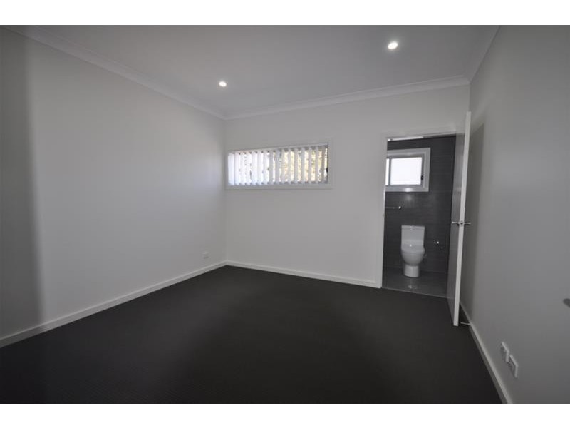 5 Queen Street, Guildford NSW 2161