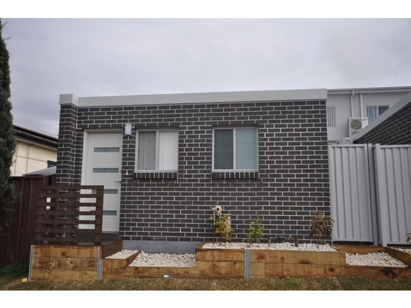 5 Queen Street, Guildford NSW 2161