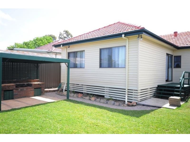 12 Lowana Avenue, Merrylands NSW 2160