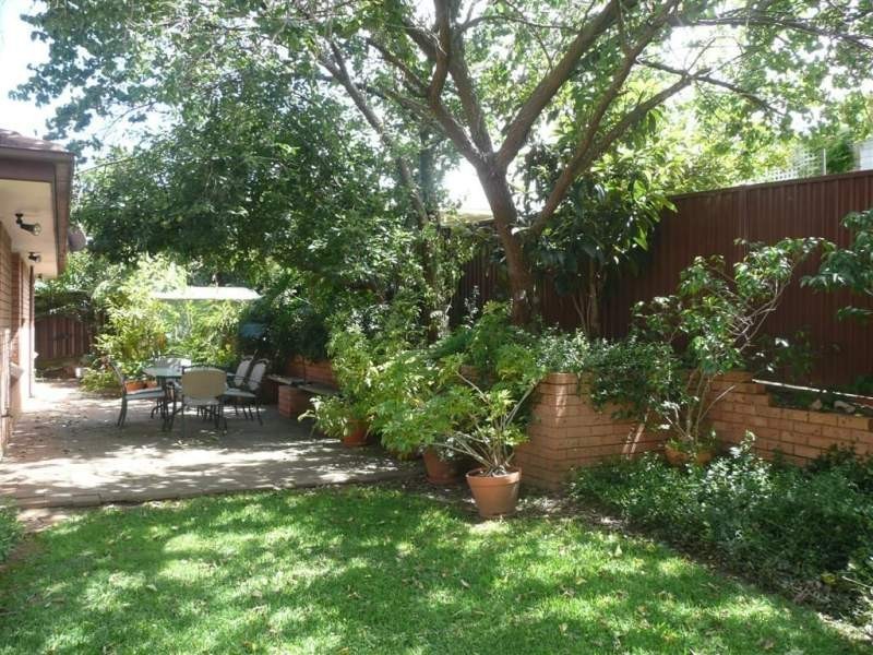 18 Clennam Avenue, Ambarvale NSW 2560