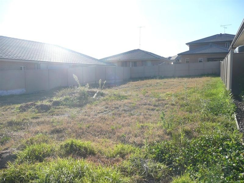 50 Hampshire Boulevard, Spring Farm NSW 2570