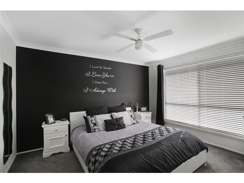 22 McLucas Circuit, Elderslie NSW 2570