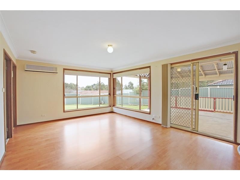 52 Veness Circuit, Narellan Vale NSW 2567