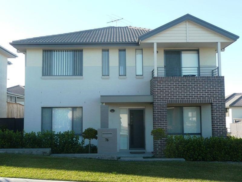 76 Minorca Circuit, Spring Farm NSW 2570