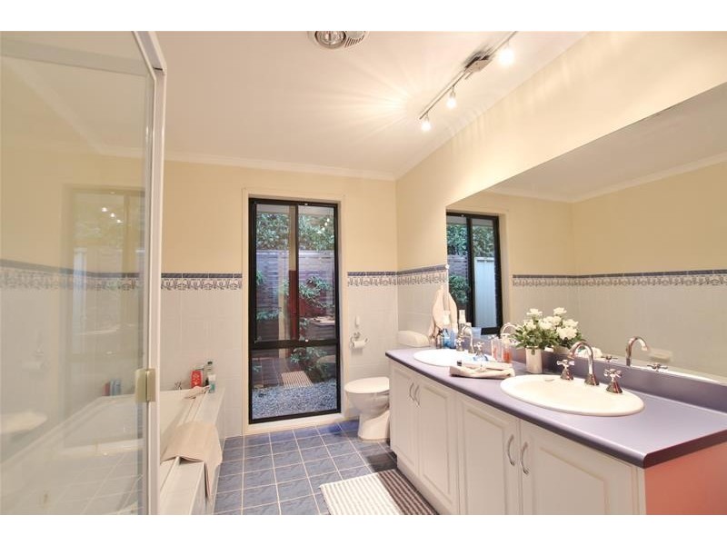 42 Royal George Drive, Harrington Park NSW 2567