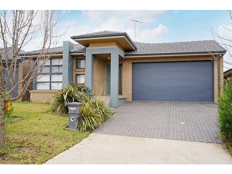 10 Gallina Drive, Spring Farm NSW 2570